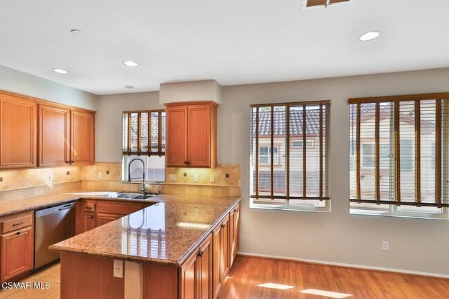 Building Photo - 115 Via Aldea