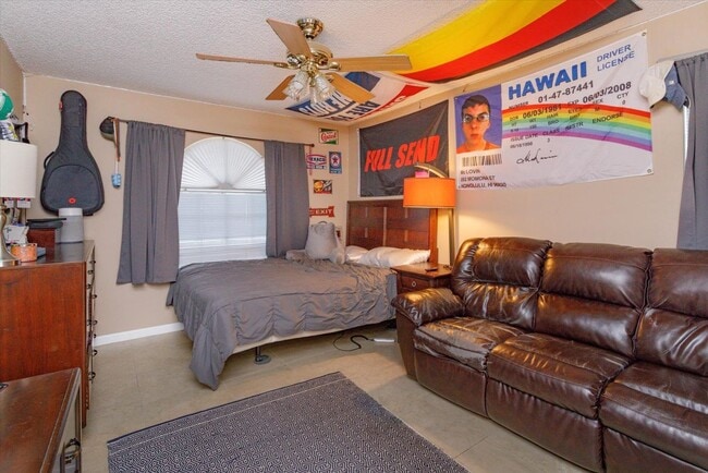 Building Photo - ? Charming Longwood Townhome with Modern Updates & Solar Power