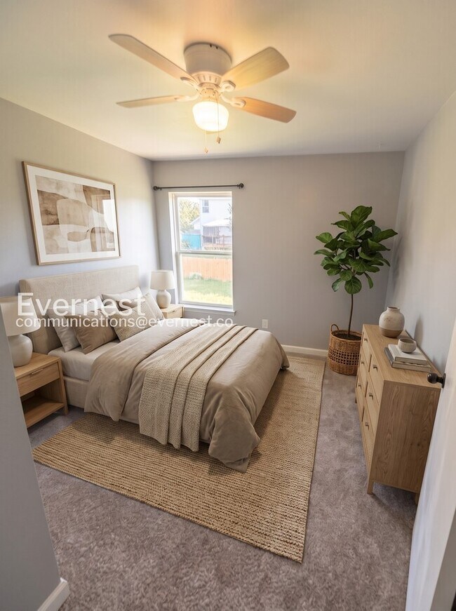 Building Photo - 3 Bed, 4 Bath Home with Fenced Yard & Garage / Pet-Friendly / Available Soon!