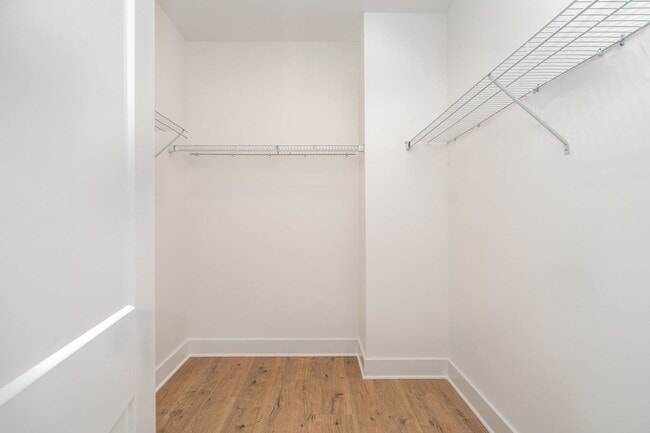 Building Photo - Awesome Floorplan!