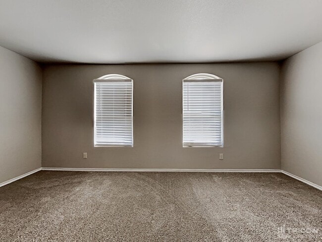 Building Photo - 3919 Amber Chase
