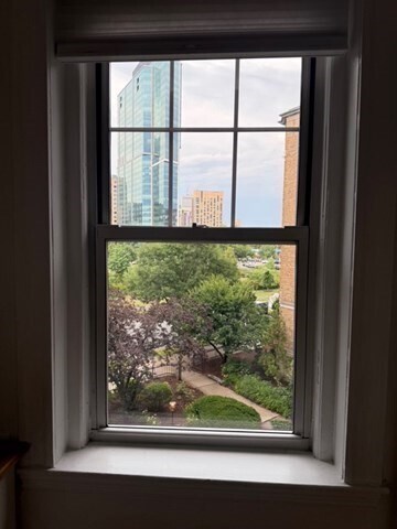 Building Photo - 122 Riverway