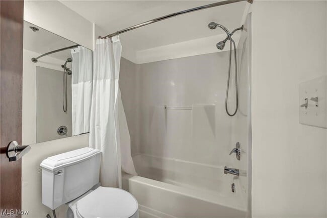 Building Photo - 1133 W 9th St