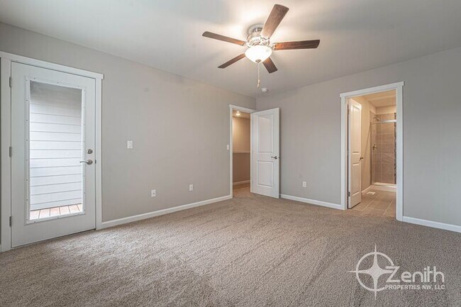 Building Photo - 7020 NE 156th Pl