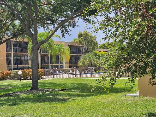 Building Photo - 8415 SW 107th Ave