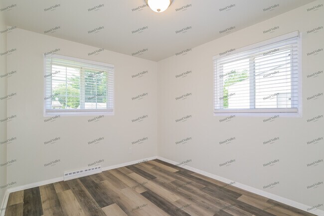 Building Photo - 1149 Scott Ave