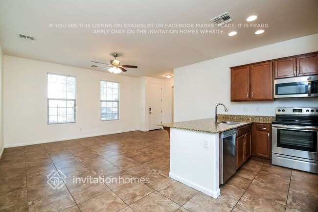 Building Photo - 1413 S Moccasin Trail