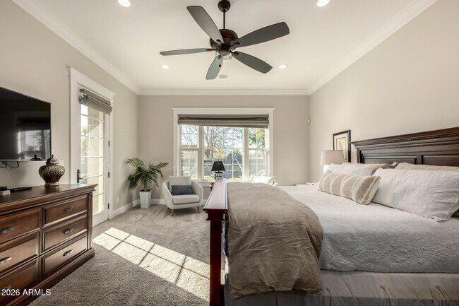 Building Photo - 2013 E Mallory St