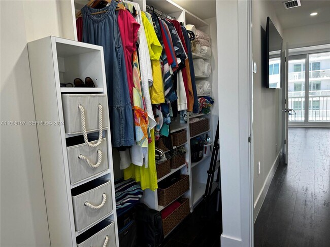 Building Photo - 5401 Collins Ave