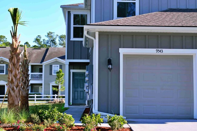 Building Photo - 9543 Star Dr