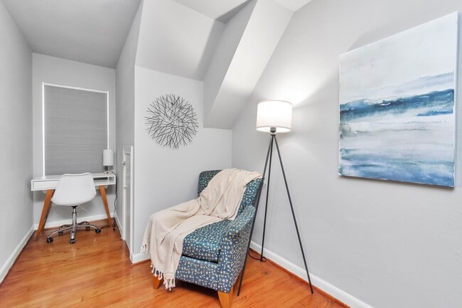 Building Photo - 3315 Rosedale St