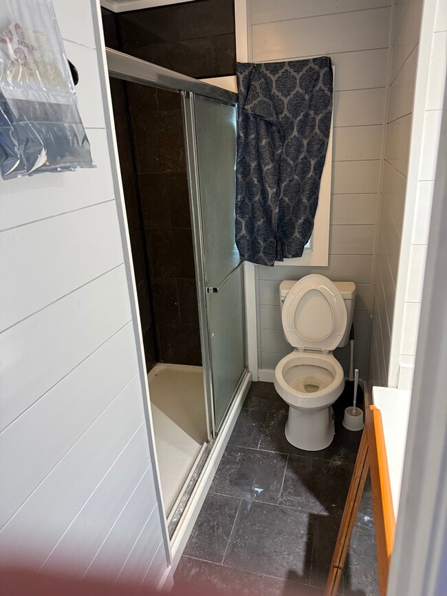 Bath with full tiled shower - 207 Broad St