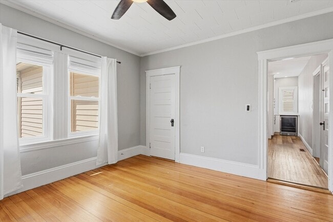 Building Photo - 454 Quarry St