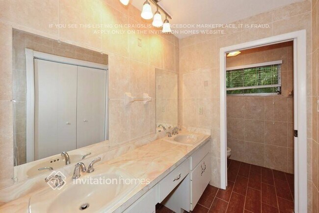 Building Photo - 5100 Summerwood Ct