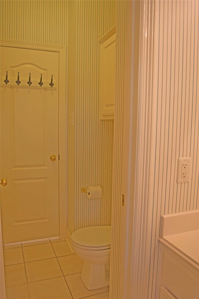 Building Photo - 12019 Laguna Terrace Dr