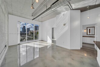 Building Photo - 2001 S Biscayne Blvd