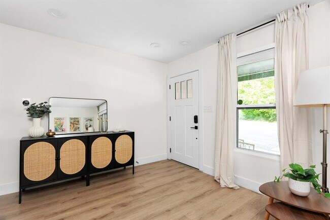 Building Photo - 8814 Laverty Pl