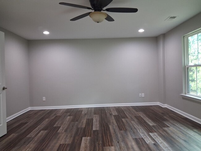 Building Photo - 4301 Saltmarsh Ln