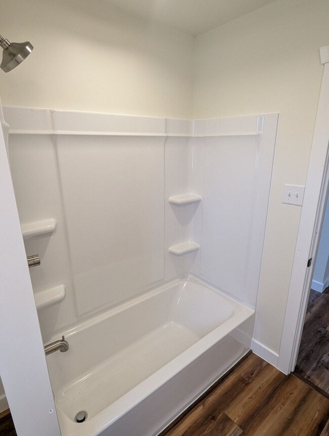 Building Photo - Fully Renovated 3 Bedroom Ranch