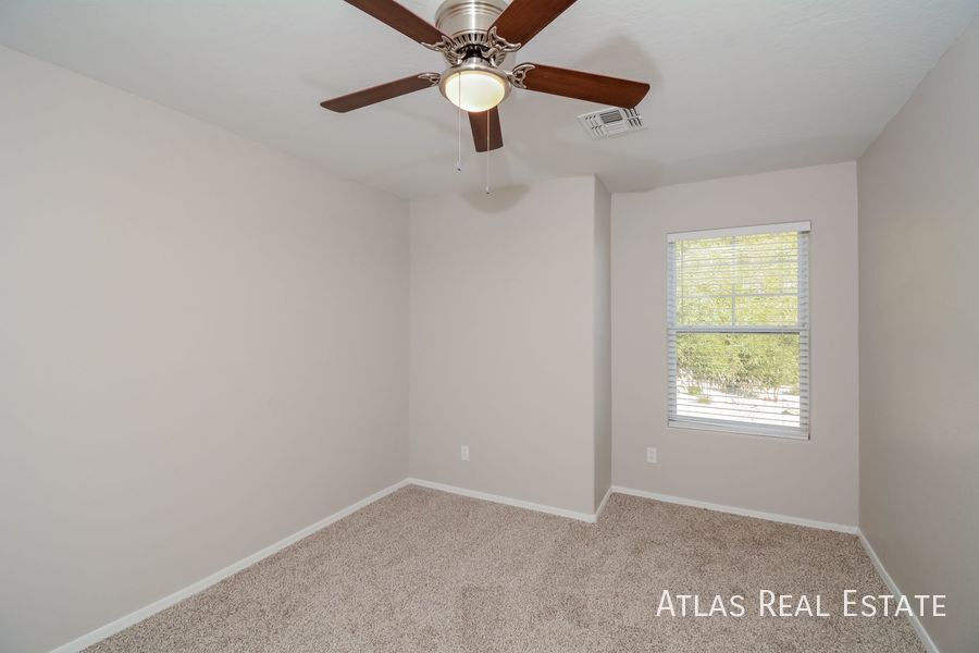 Building Photo - 11690 N 153rd Ave