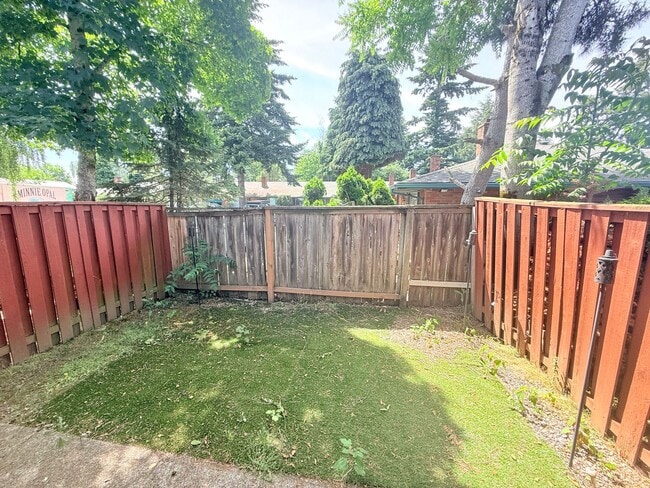 Building Photo - Update 2 Bedroom with Fenced Yard and Water/ Swear & Garbage Paid!
