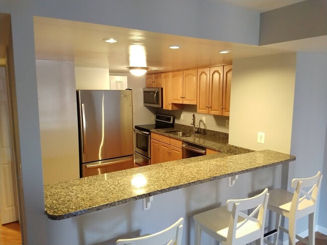 Kitchen - 1600 Prince St