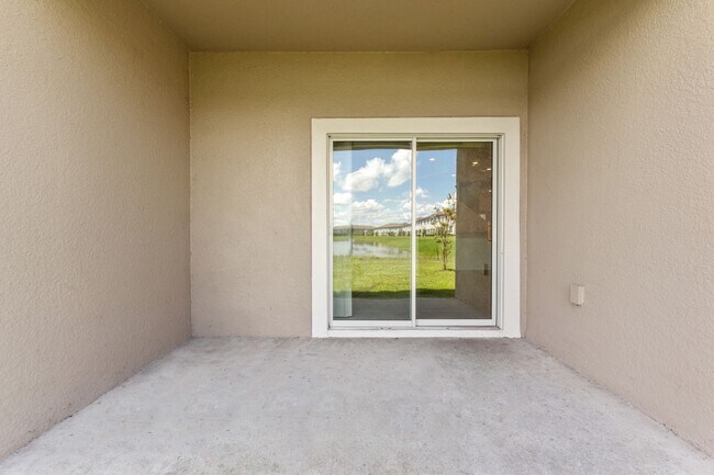 Building Photo - Stunning Large Mirada Townhome; 3 BR + LOFT / 2.5 BA/ 2 Car Garage-2300+ SF!