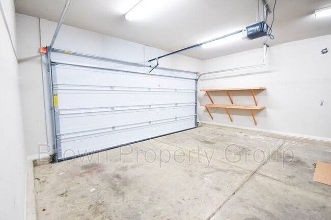 Building Photo - 6875 Bone Creek Dr