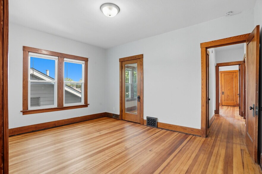 Building Photo - 1719 N Marquette St