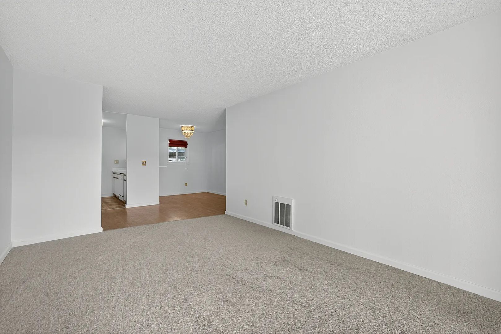 Building Photo - 211 Stony Point Rd