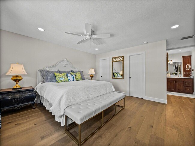 Building Photo - 829 59th Ave