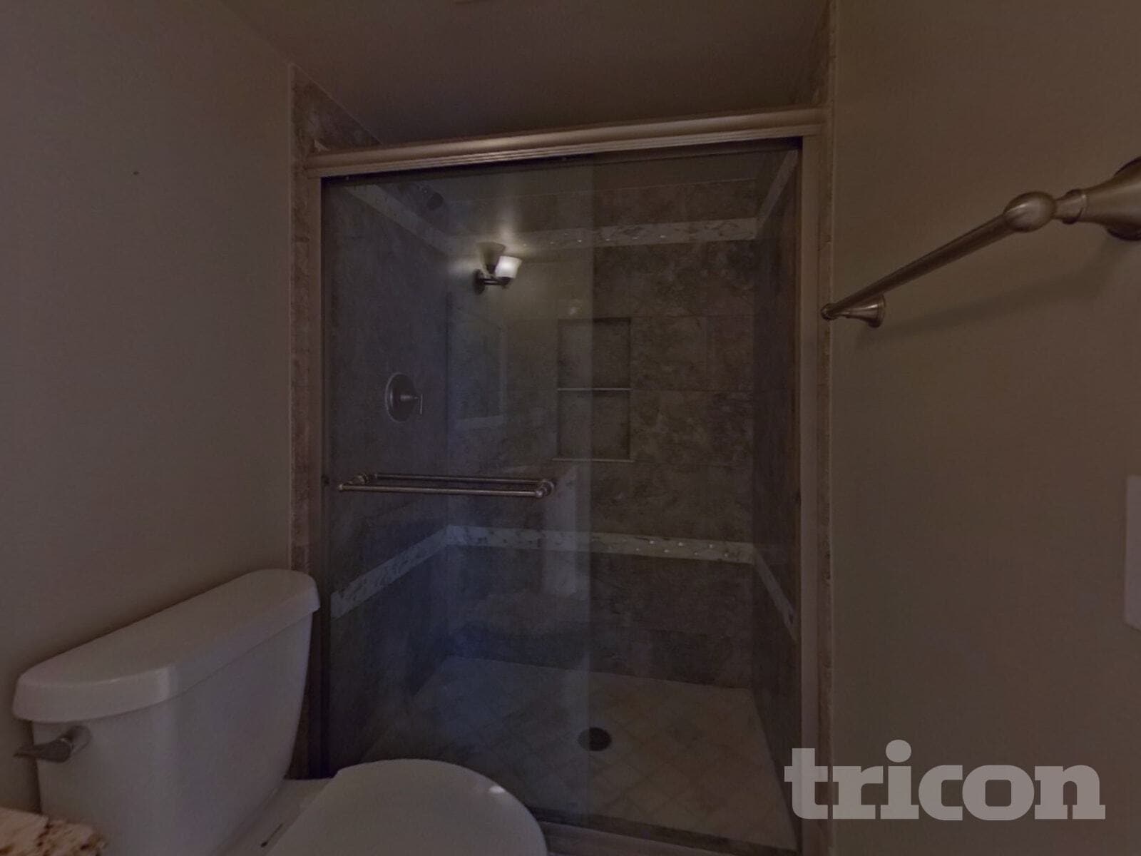 Building Photo - 628 Longfellow Ln