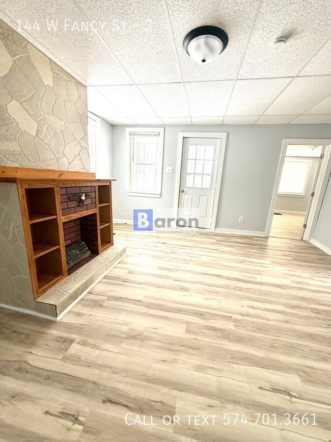 Building Photo - 144 W Fancy St