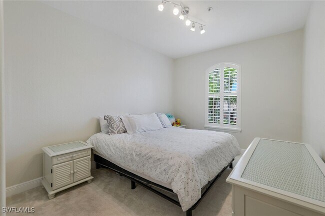 Building Photo - 12858 Carrington Cir