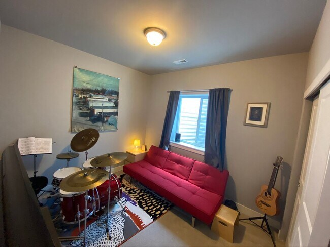 Building Photo - Gorgeous 4B/3.5B North Boulder - Available...