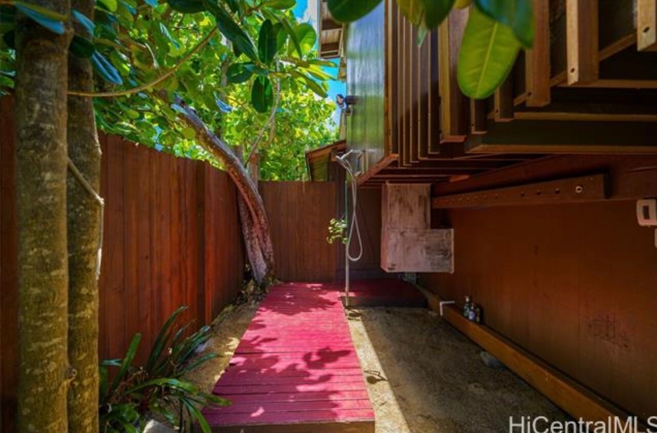 Building Photo - 59-557 Ke Iki Rd