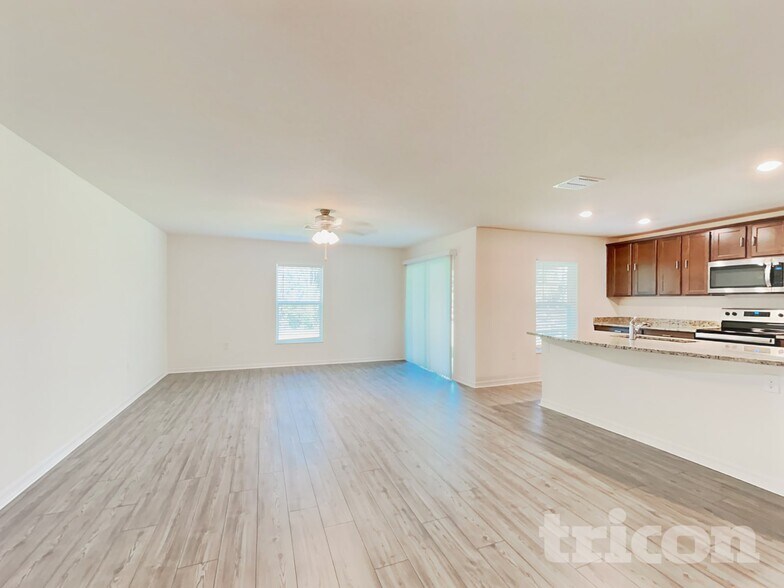 Building Photo - 2 Riverina Dr