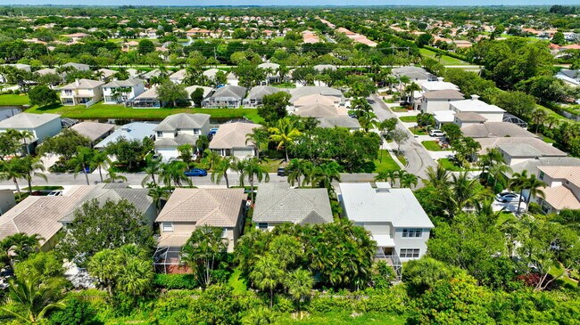 Building Photo - 6788 Hendry Dr