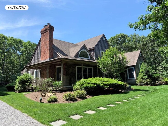 Building Photo - 19 Grape Arbor Ln