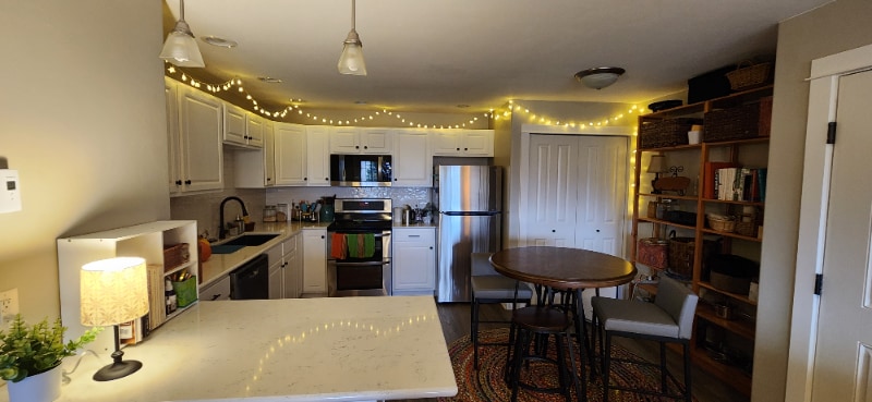 Building Photo - 2240 Baxter Ln