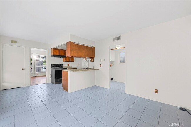 Building Photo - 10441 Rutgers Way