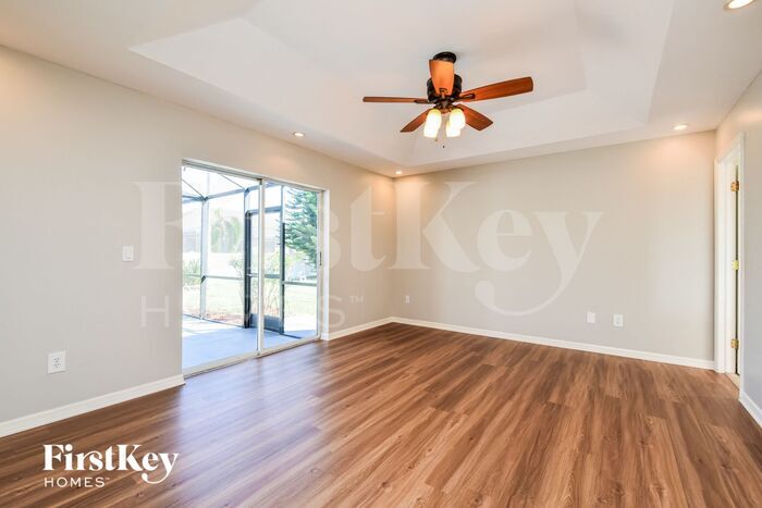 Building Photo - 1723 SW 43rd St