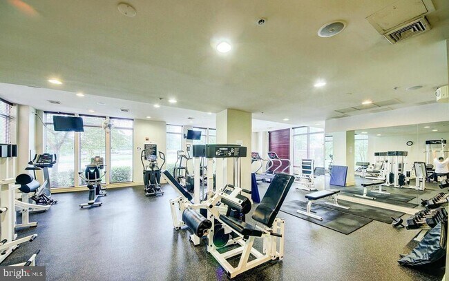 Building Photo - 9480 Virginia Center Blvd