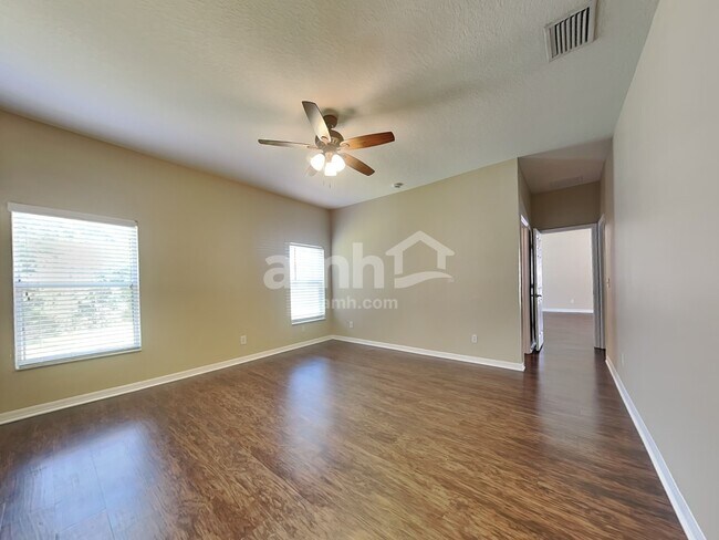 Building Photo - 1216 Maplebrook Dr