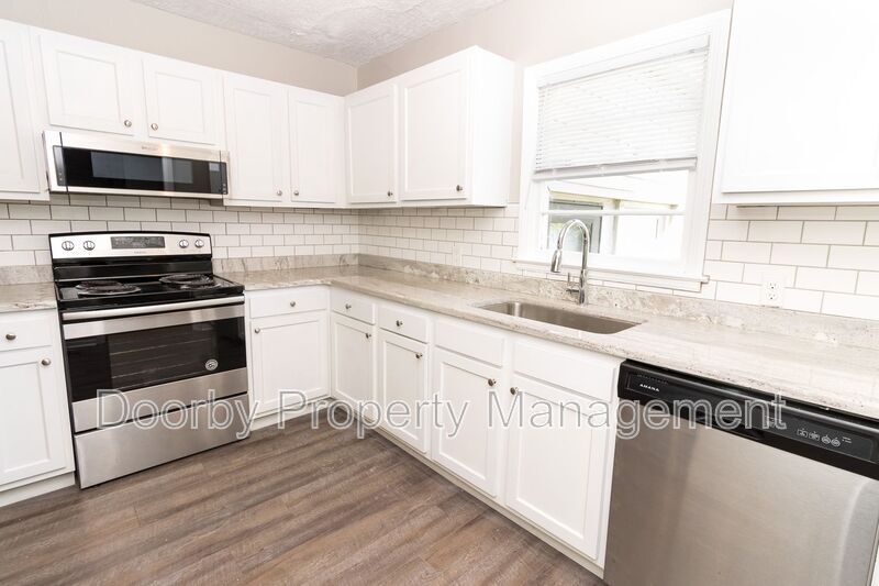 Building Photo - 26 Paulmar Dr