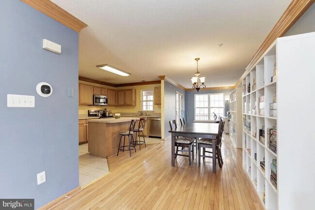 Building Photo - 208 Goldsborough Dr