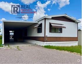 Building Photo - 3 bed 1.5 Bath Mobile Home - OldTown Pocat...