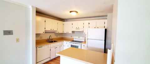 Building Photo - 16 Mayberry Dr