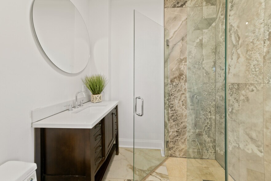 Building Photo - 7131 W Altgeld St