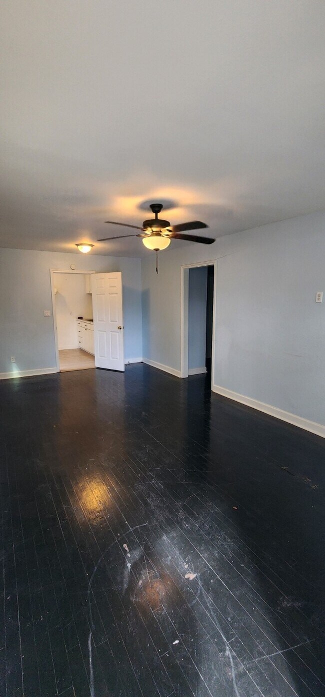 Building Photo - 6719 Narcissus St